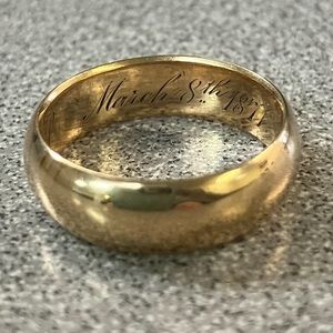 Antique 18K Circa 1877 ring. Solid, heavy 7.1 grams. Size 7.75. 146 years old.